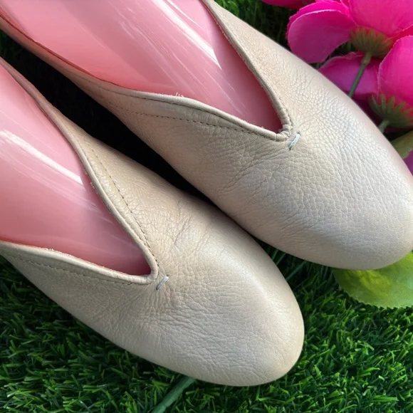 LUCCA LANE BAYLA LIGHT TAN GENUINE SOFT LEATHER FLATS HEEL TAB GUC 9M - Picture 8 of 12